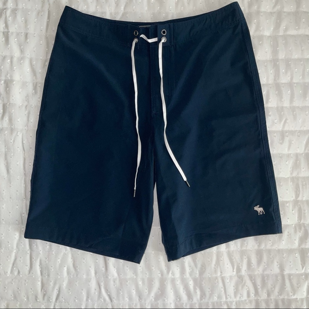 Abercrombie & Fitch Men’s size 28 Swim Shorts